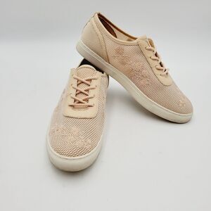 Antonio Melani Women's Sneakers Embroidered Peach Size 8M
